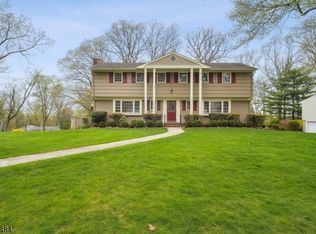 38 Hunterdon Blvd, New Providence, NJ 07974