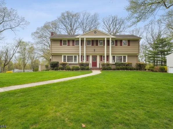 38 Hunterdon Blvd, Berkeley Heights Twp., NJ 07974