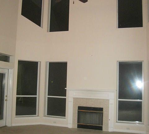 4th image of 10637 Grayson St