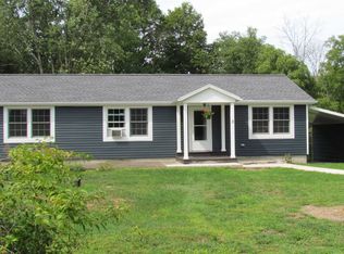 3 Emily Jane Ct, Poughkeepsie, NY 12601