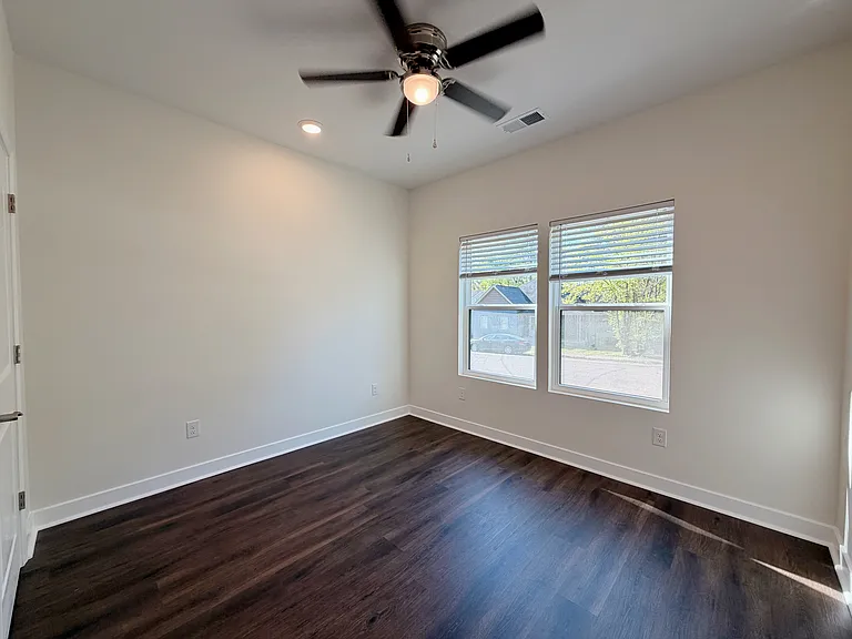 365 Preston St — Photo 12