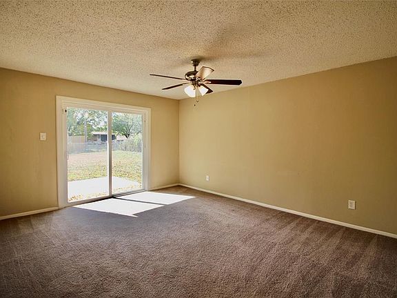 4th image of 1110 High Meadow Dr