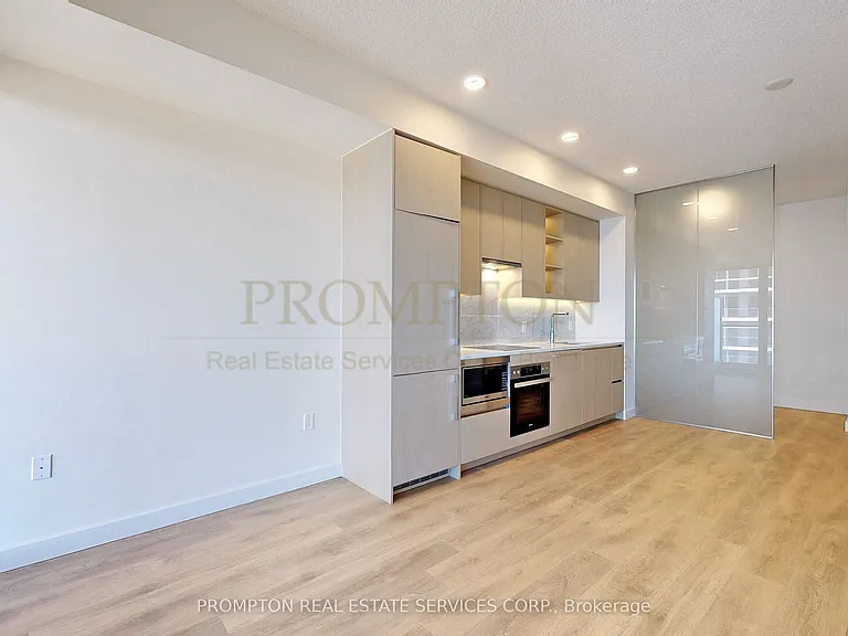 85 McMahon Dr #2307 — Photo 22