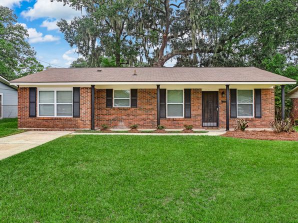 2212 N Parkwood Dr