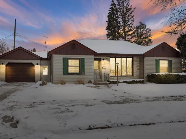 2575 Lincoln ROAD, Kenosha, WI 53143