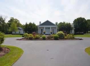 1925 Half Day Rd, Bannockburn, IL 60015