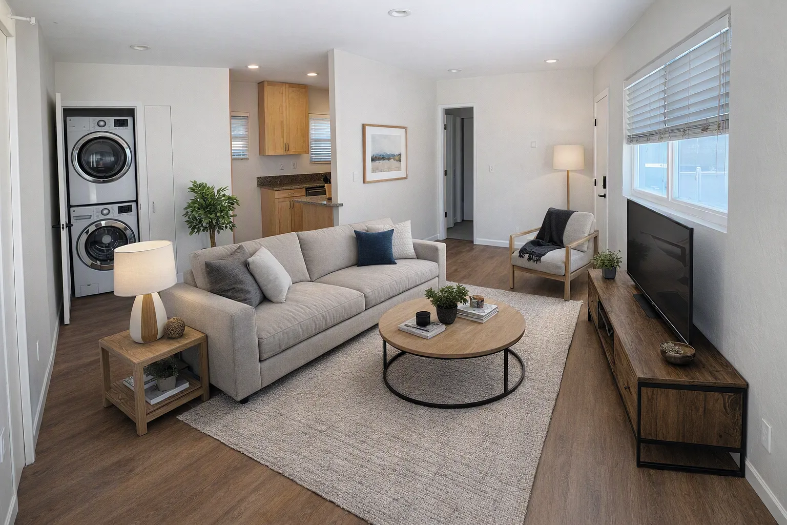 2 bed, 800 sqft, $3,295 — Photo 1