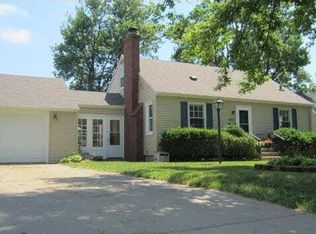 6701 Cedar Lake Rd S, Minneapolis, MN 55426