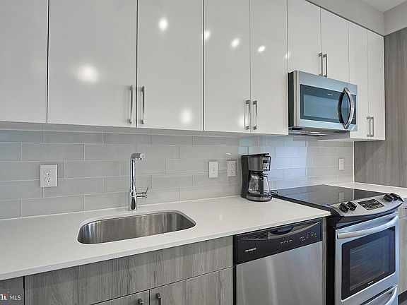 5th image of 145 Riverhaven Dr Unit 515