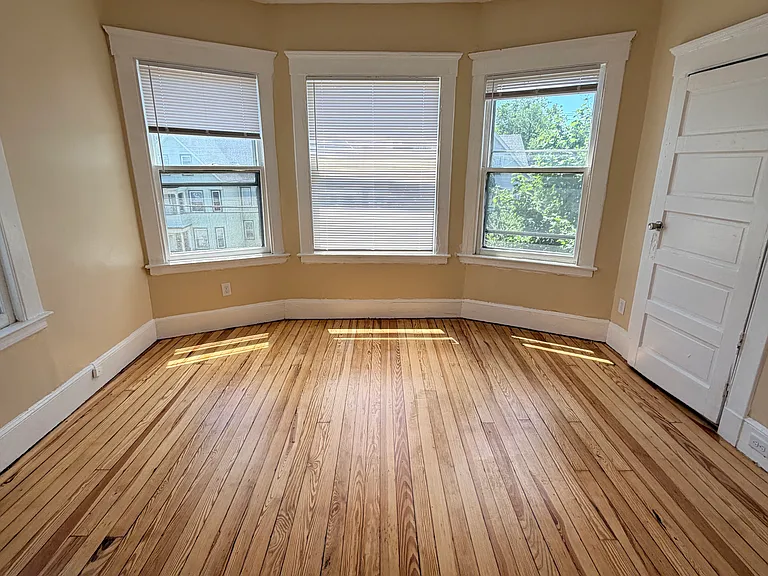 217 Lombard St #3 — Photo 6