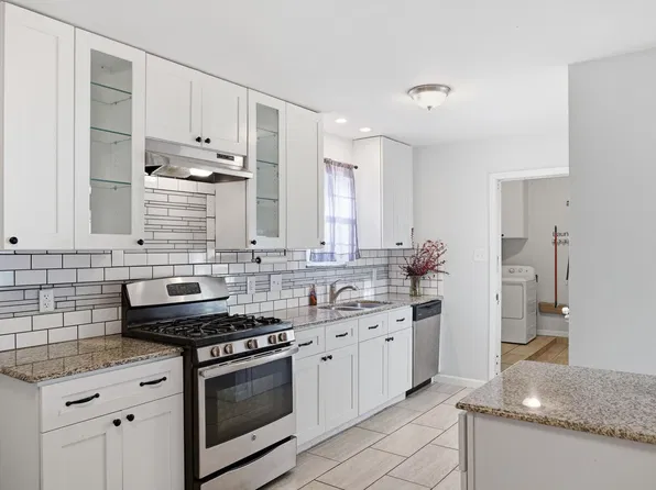 1005 Blanco Dr, Euless, TX 76039