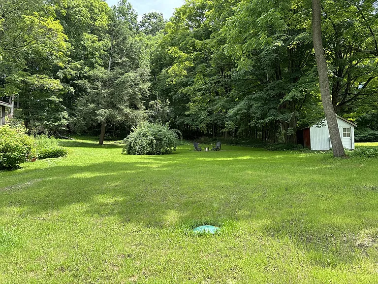 36 E Shore Rd #B — Photo 28