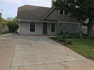 3824 SW Atwood Ave, Topeka, KS 66610