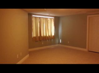 24320 Seaside Ct, Edwardsburg, MI 49112