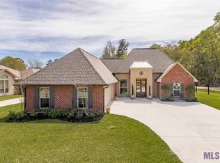 10210 Indian Creek Dr, Denham Springs, LA 70726