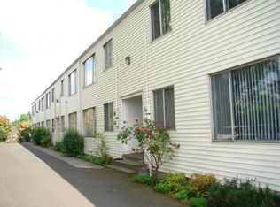 1009 NE 47th Ave APT 10, Portland, OR 97213