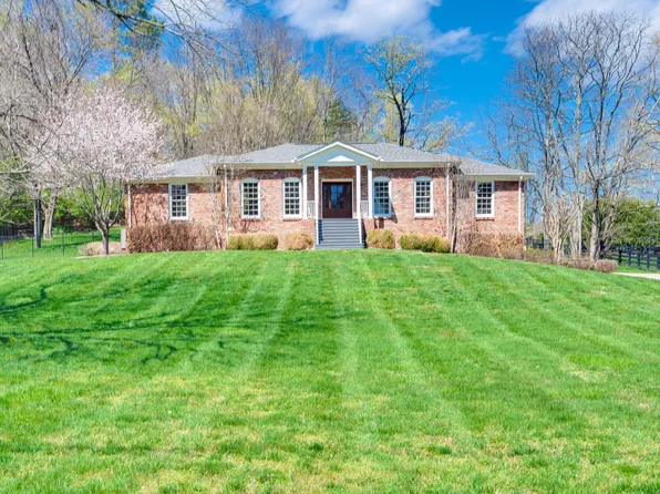 1008 Manley Ln E, Brentwood, TN 37027