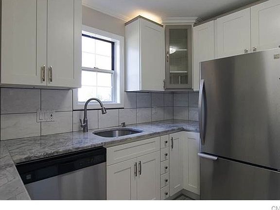 5th image of 41 Fairfield Ave #1A