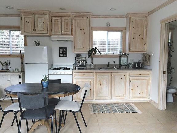 4th image of 664 Marine St #1-2