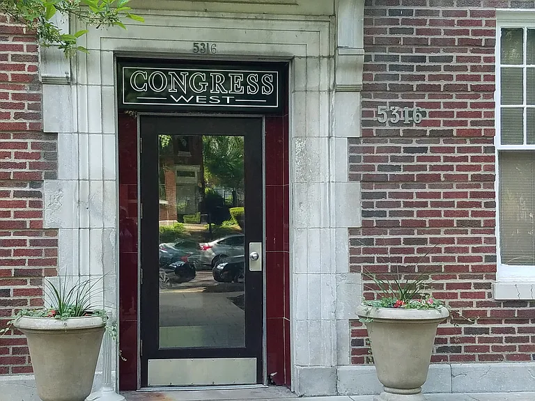 Congress West — Photo 10