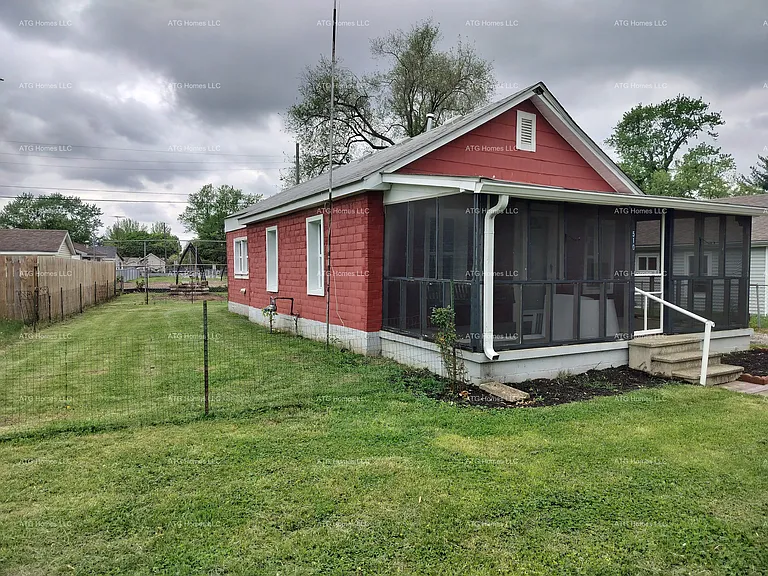 510 Parkway Dr — Photo 2