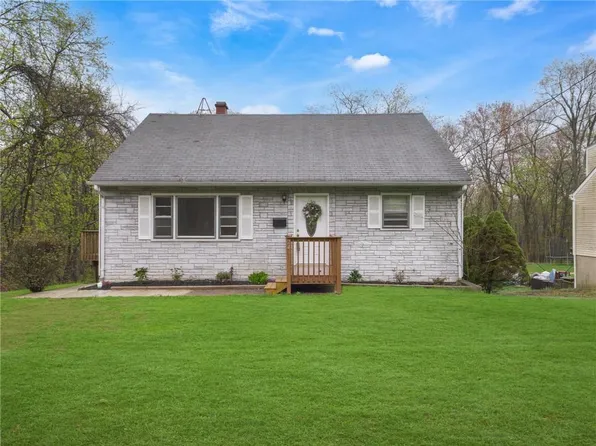 24 Cara Drive, Nanuet, NY 10954