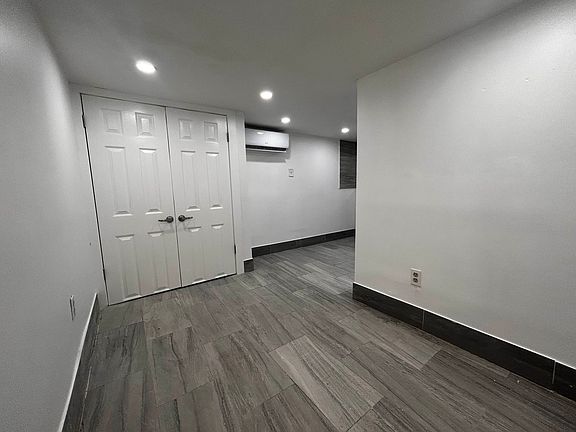 3rd image of 1293 Chisholm St #1