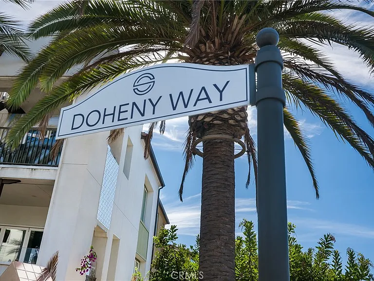 1519 Doheny Way — Photo 29