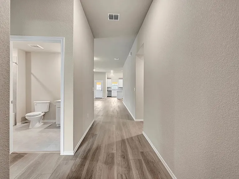 4509 Lava Island Dr — Photo 16