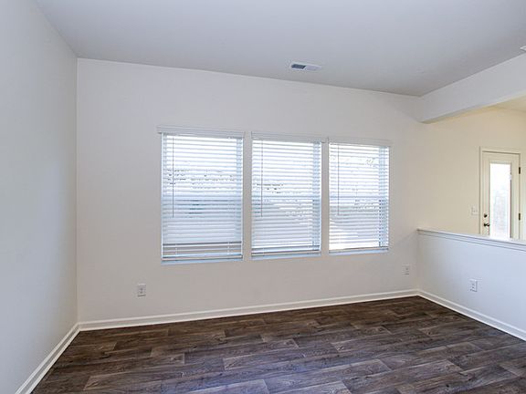 4th image of 14158 Clayborn St