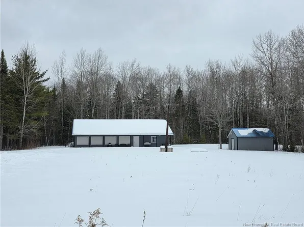 534 Cormier Village Bye Rd, Cocagne, NB E4R 0G3