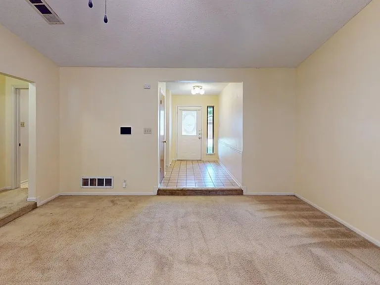 1810 Gautier Ave — Photo 9