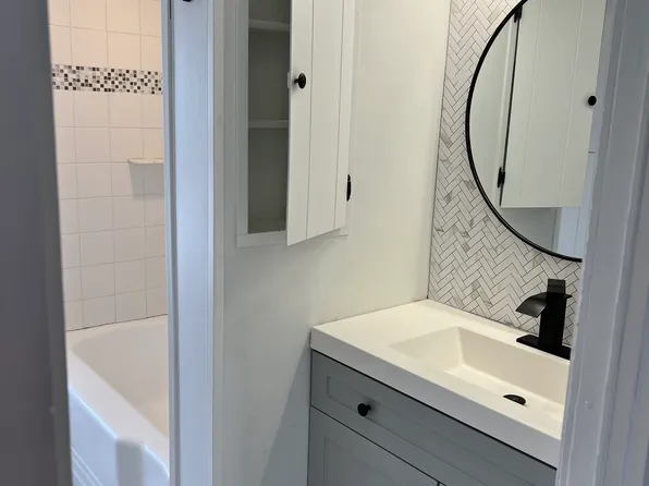 36 Summit St, Fairport, NY 14450