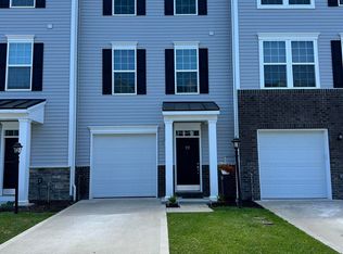 22 Dover Ct, Bridgeport, WV 26330