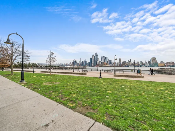 1000 Maxwell Lane image 38 of 45