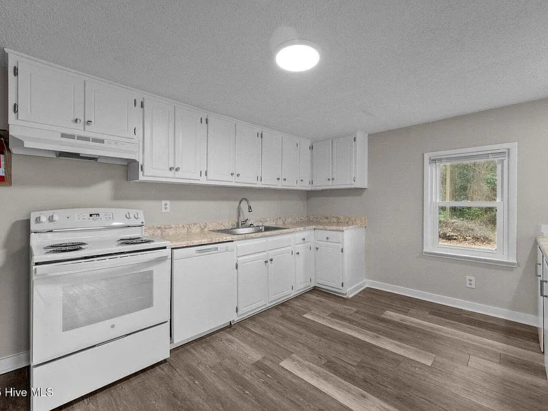 1634 Murrill Hill Rd — Photo 8