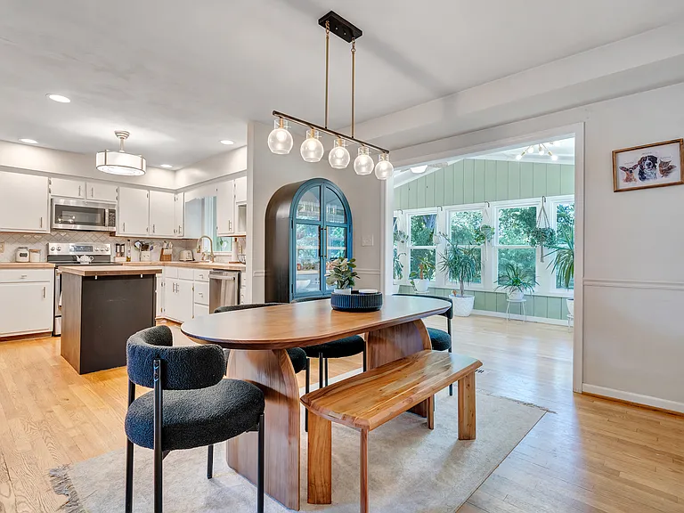 621 Aragona Dr — Photo 10