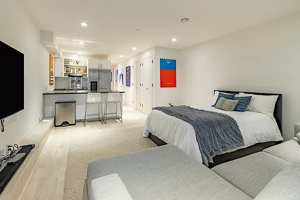 Rented by Rove Travel LLC | media 19