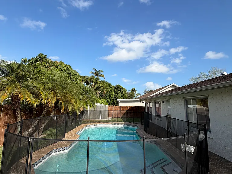 13261 SW 102nd Ter — Photo 36