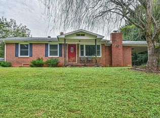 18 Long Cove Rd, Candler, NC 28715