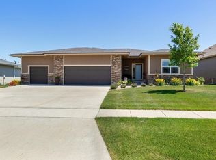 2304 NE 17th Ct, Grimes, IA 50111
