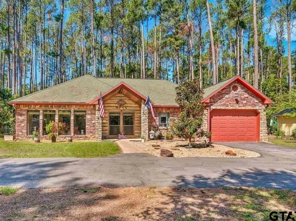 161 Pine Branch Gln, Holly Lake Ranch, TX 75765