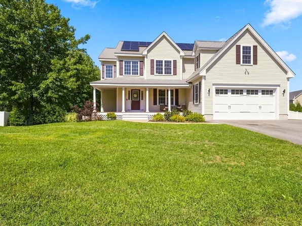 37 Bacon St, Pepperell, MA 01463