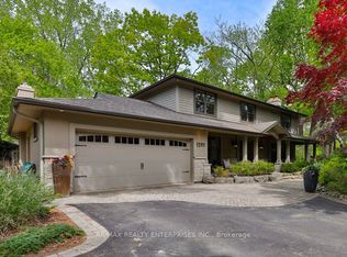 1293 Greenoaks Dr, Mississauga, ON L5J 3A1