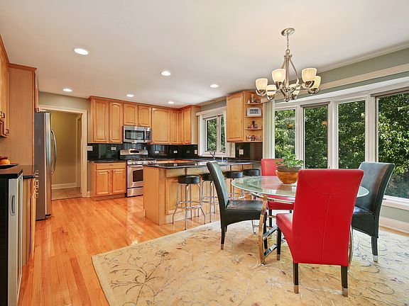 5th image of 6454 Thunderbird Dr