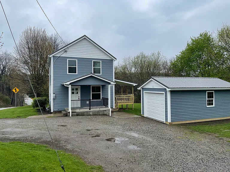 1095 Shenango Rd — Photo 1