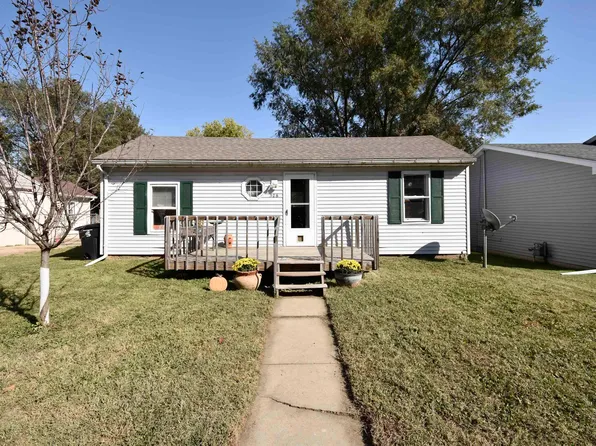 306 2nd St, South Pekin, IL 61564