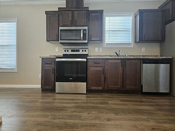 3rd image of 5004 Redwood S #5004RS