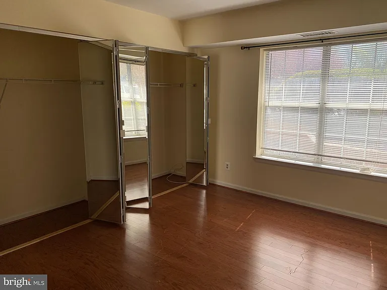 5800 Cove Landing Rd #201 — Photo 15