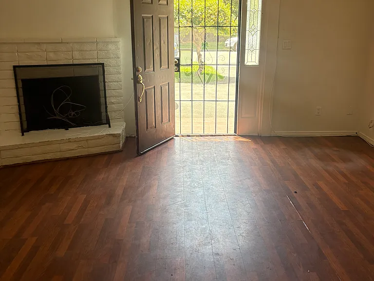 443A Woodlawn Ave #1 — Photo 15